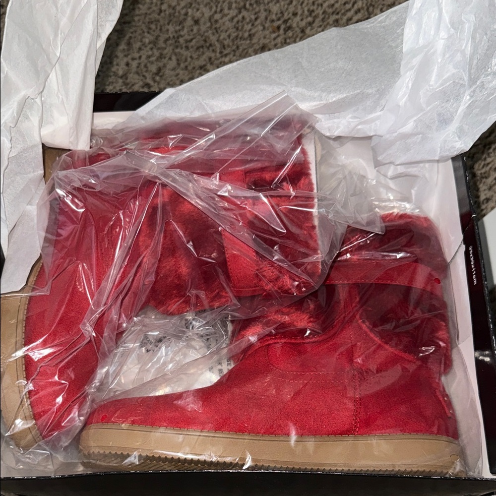 GBG Los Angeles Red Suede 👢